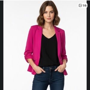 Soho Women's Fuchsia Blazer one hook closure size large